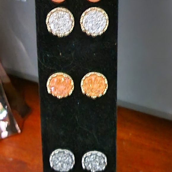 Jewelry lot over 50 pices - Picture 1 of 13